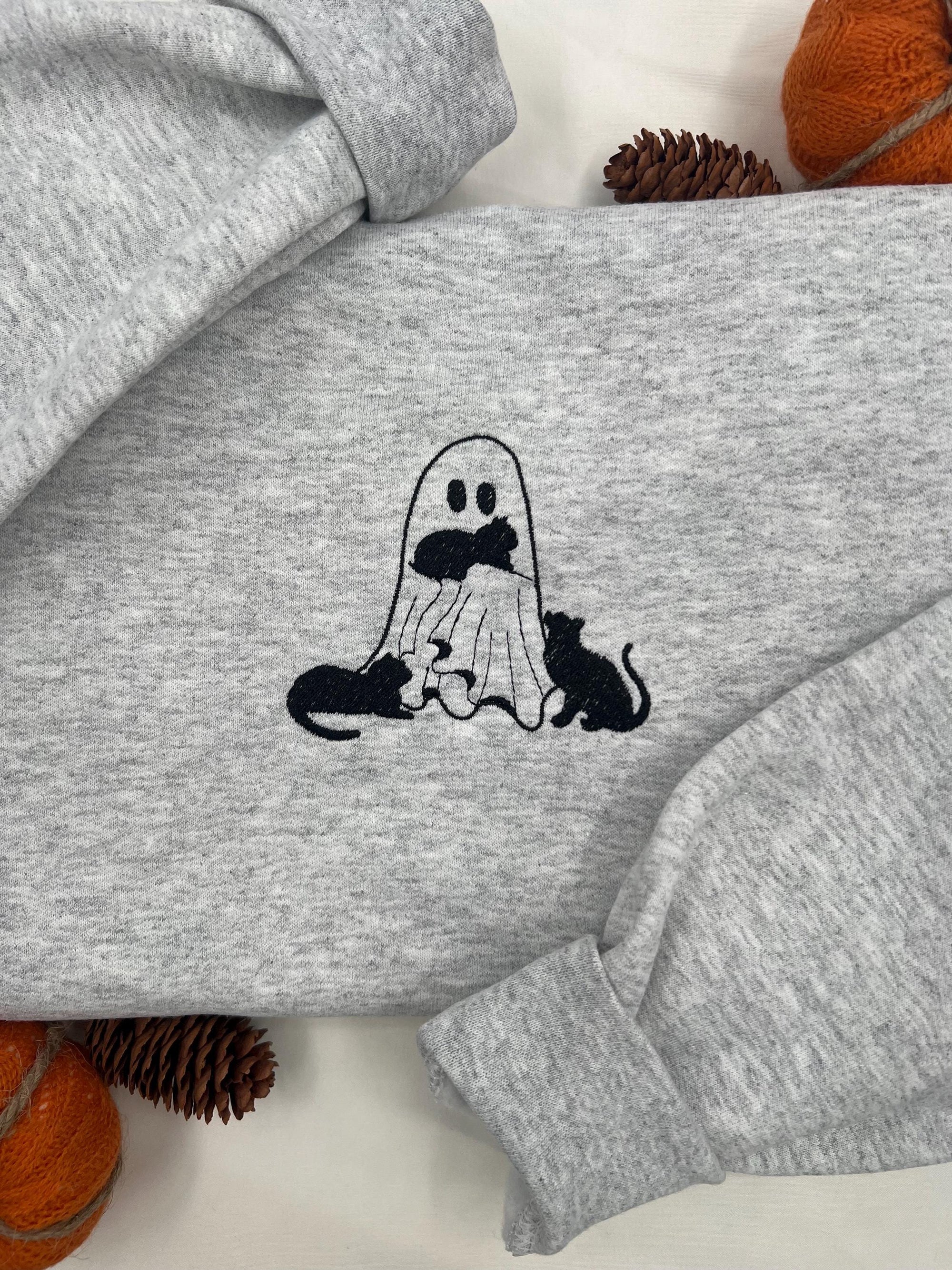 Ghost with Cats Embroidered Sweatshirt – Cute Halloween Pullover