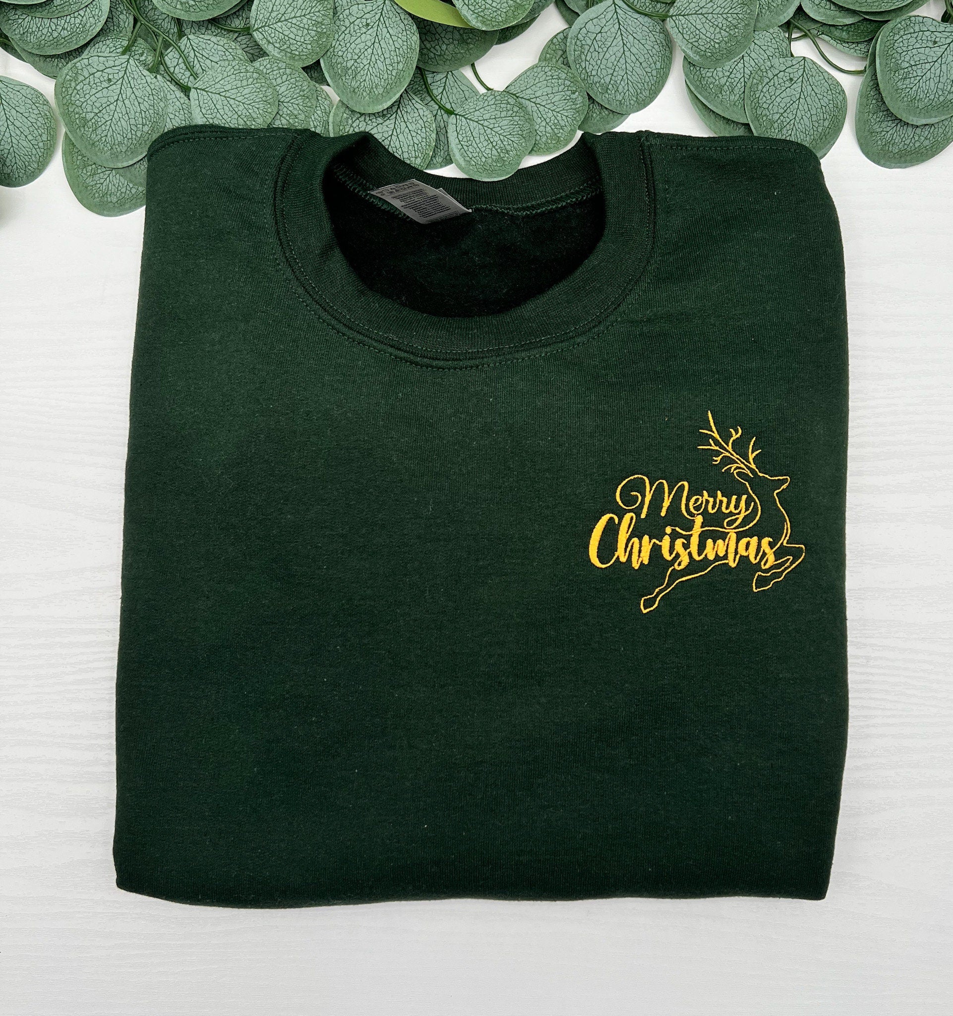 Embroidered Merry Christmas Sweatshirt - Cozy Minimalist Winter Crewneck for Holiday Gifting