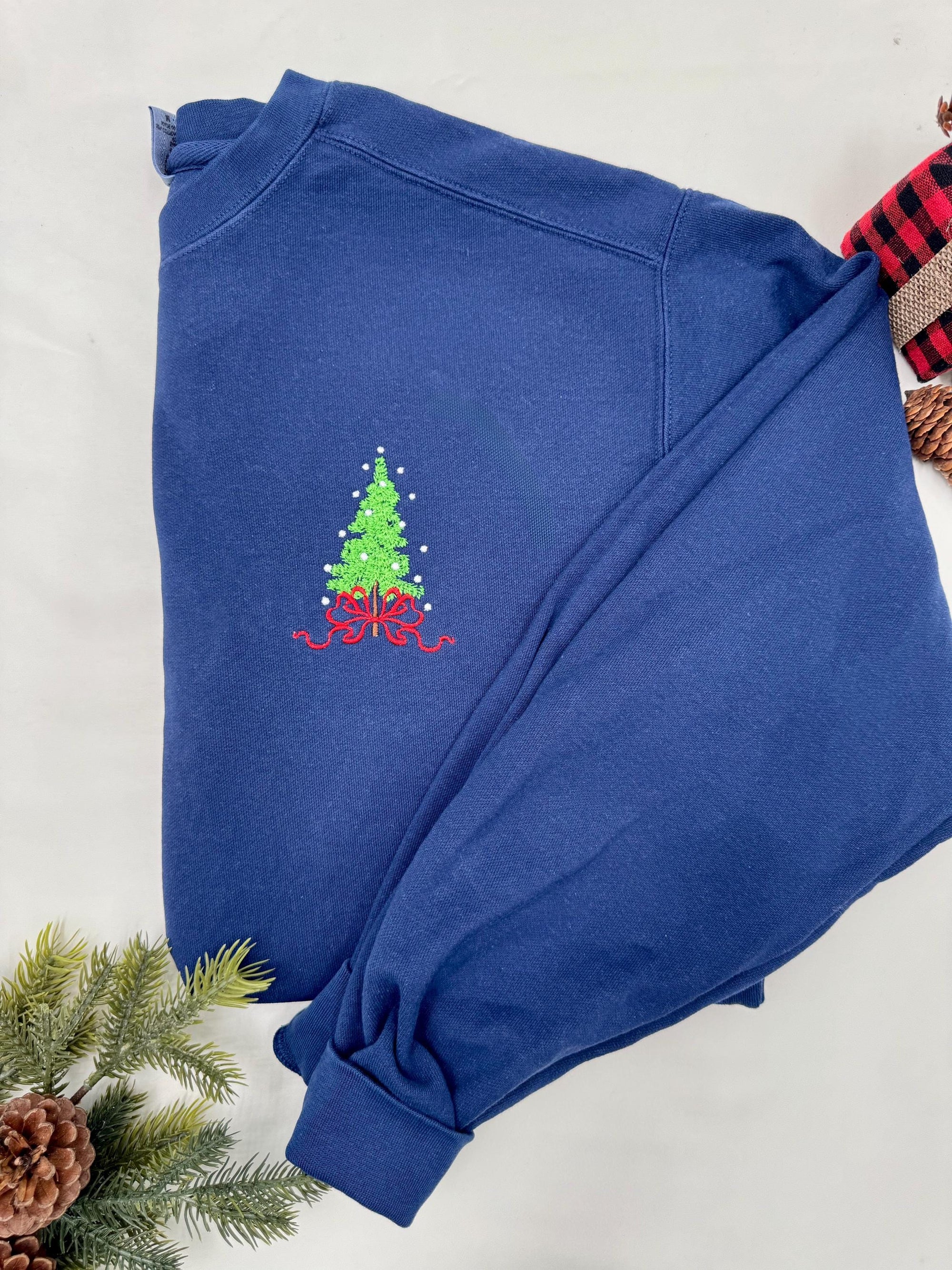 Embroidered Christmas Sweatshirt - Vintage Style - Christmas Tree Design - Perfect for Holiday Parties - Embroidered Christmas Y2K
