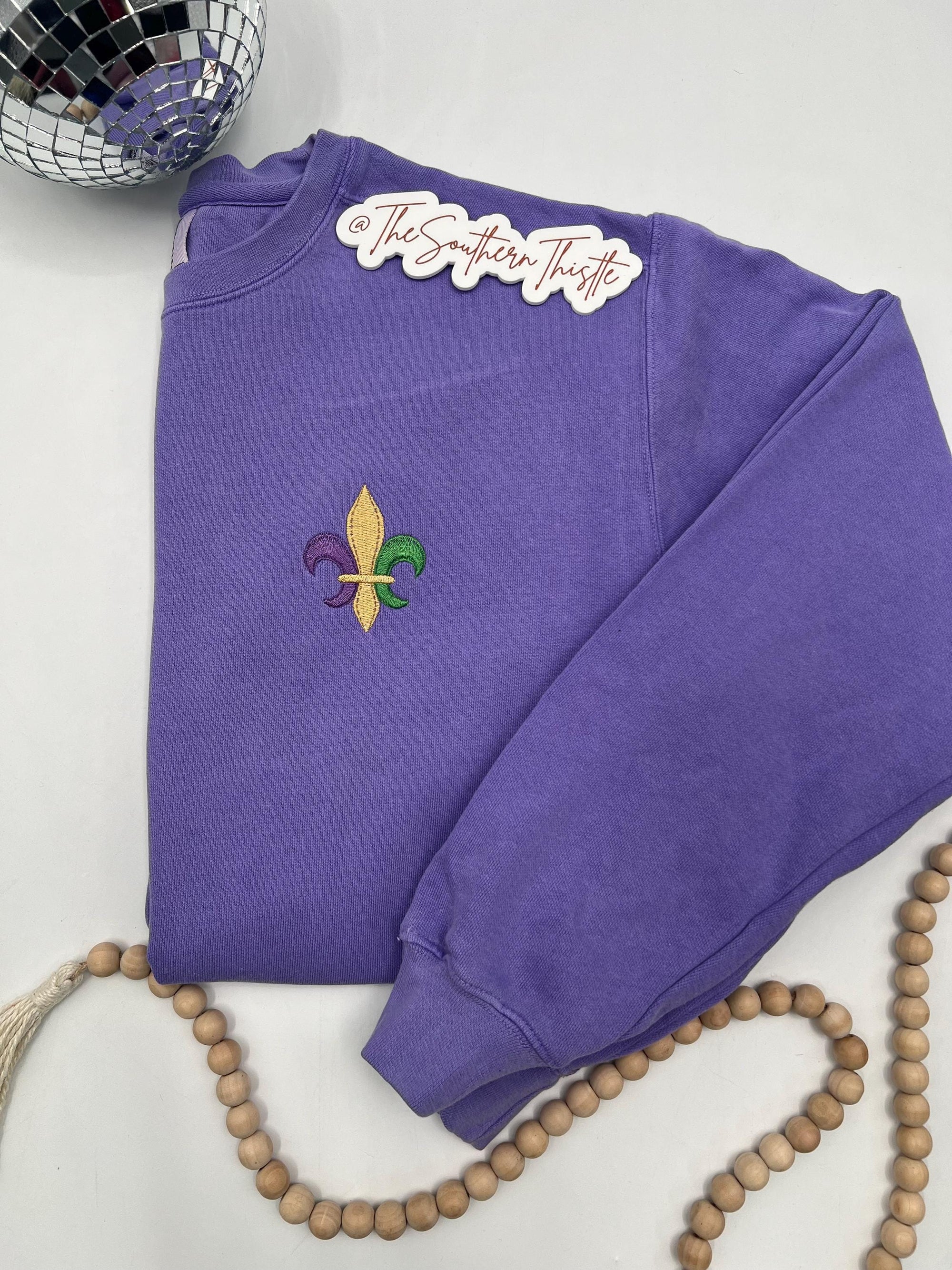 Mardi Gras Fleur-de-Lis Embroidered Sweatshirt – Festive New Orleans Crewneck