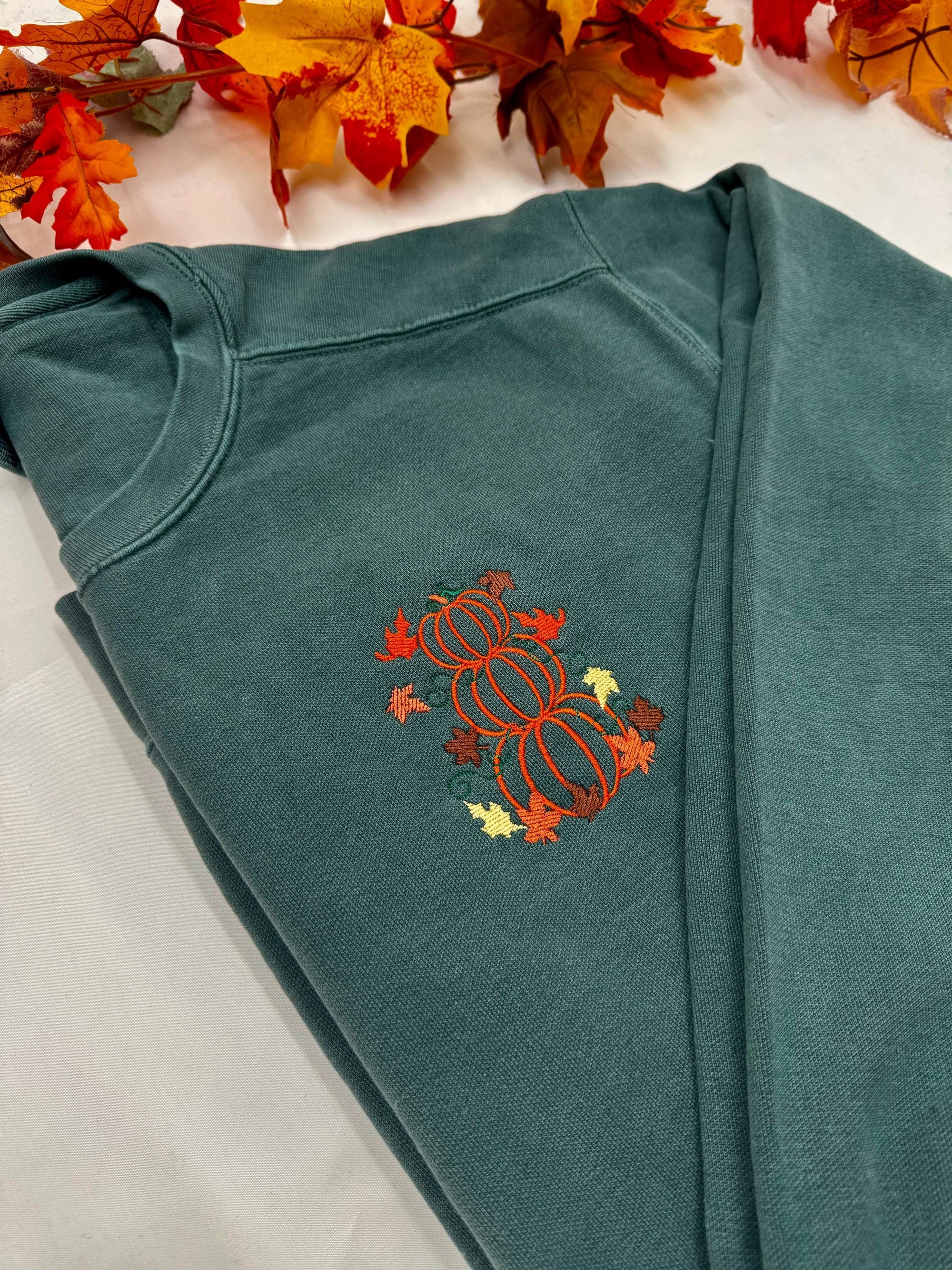 Stacked Pumpkin Embroidered Sweatshirt – Cozy Fall Crewneck
