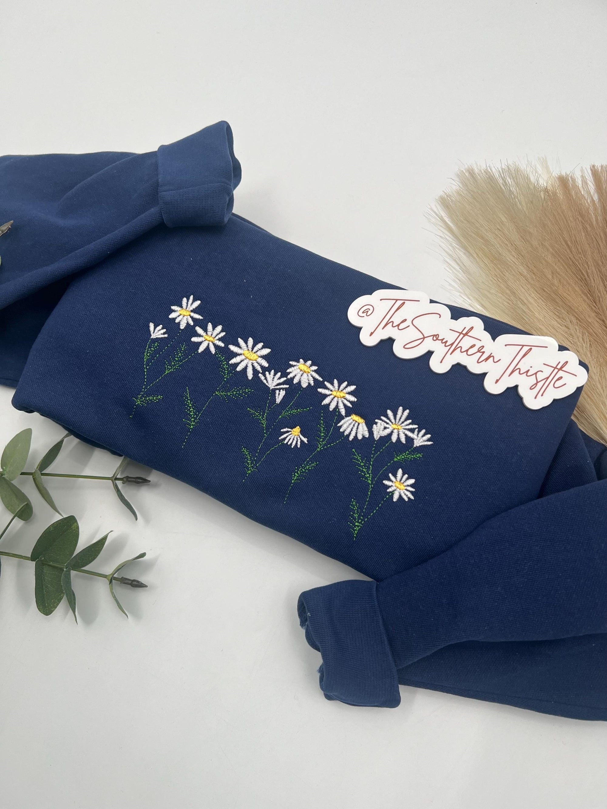 Wildflower Embroidered Sweatshirt – Daisy Floral Cottagecore Crewneck