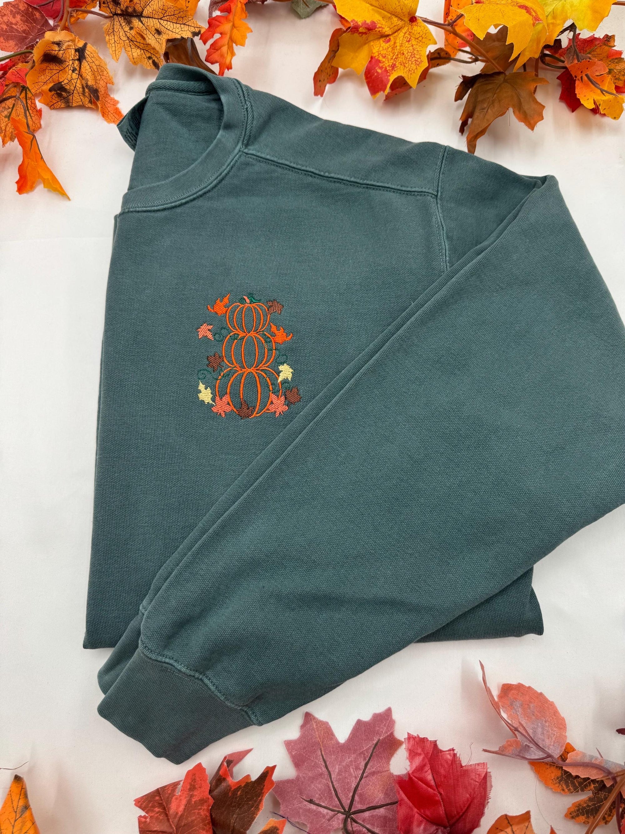 Stacked Pumpkin Embroidered Sweatshirt – Cozy Fall Crewneck