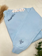 Handwritten Mama Embroidered Sweatshirt – Personalized Name & Heart Detail