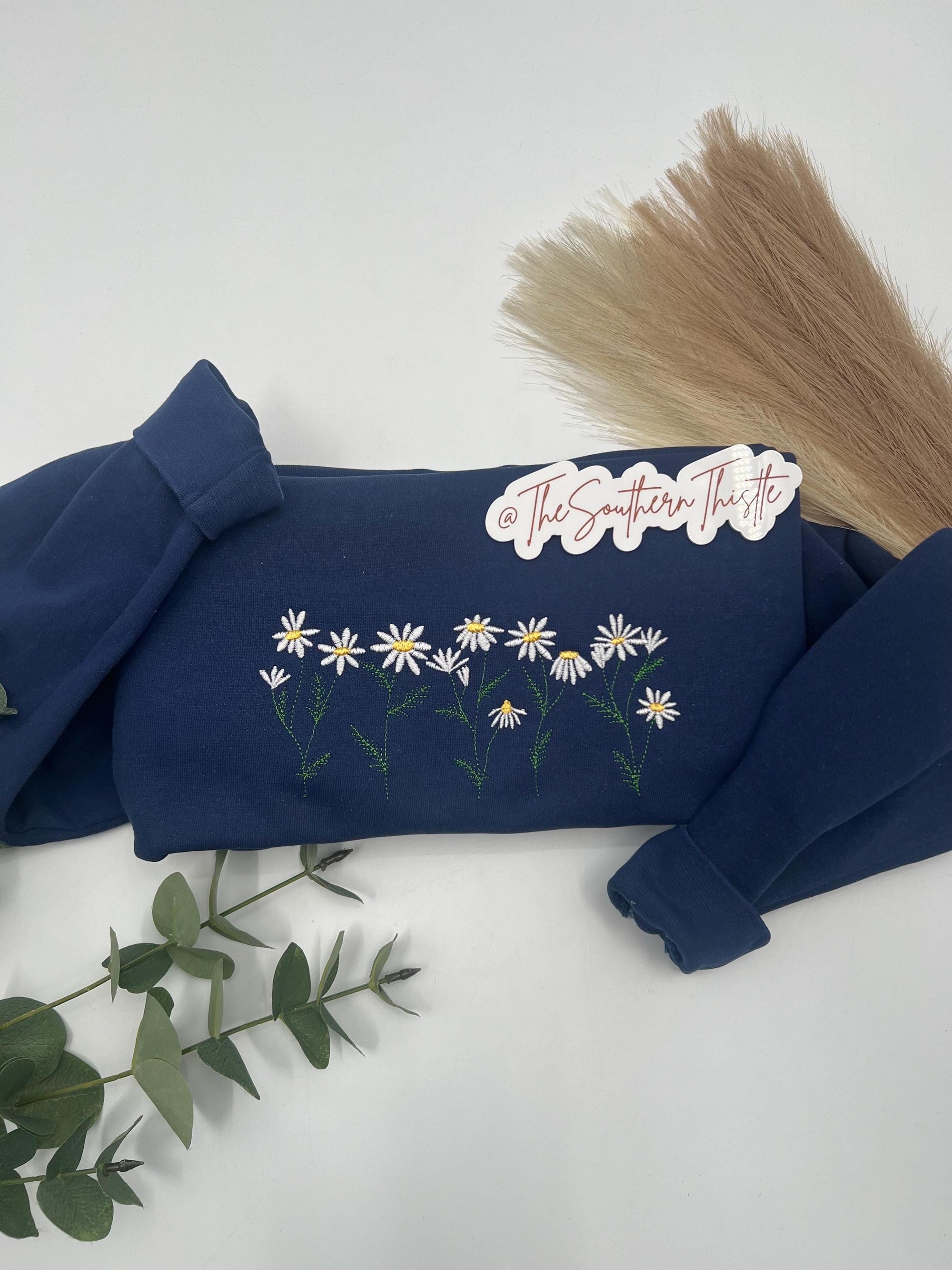 Wildflower Embroidered Sweatshirt – Daisy Floral Cottagecore Crewneck