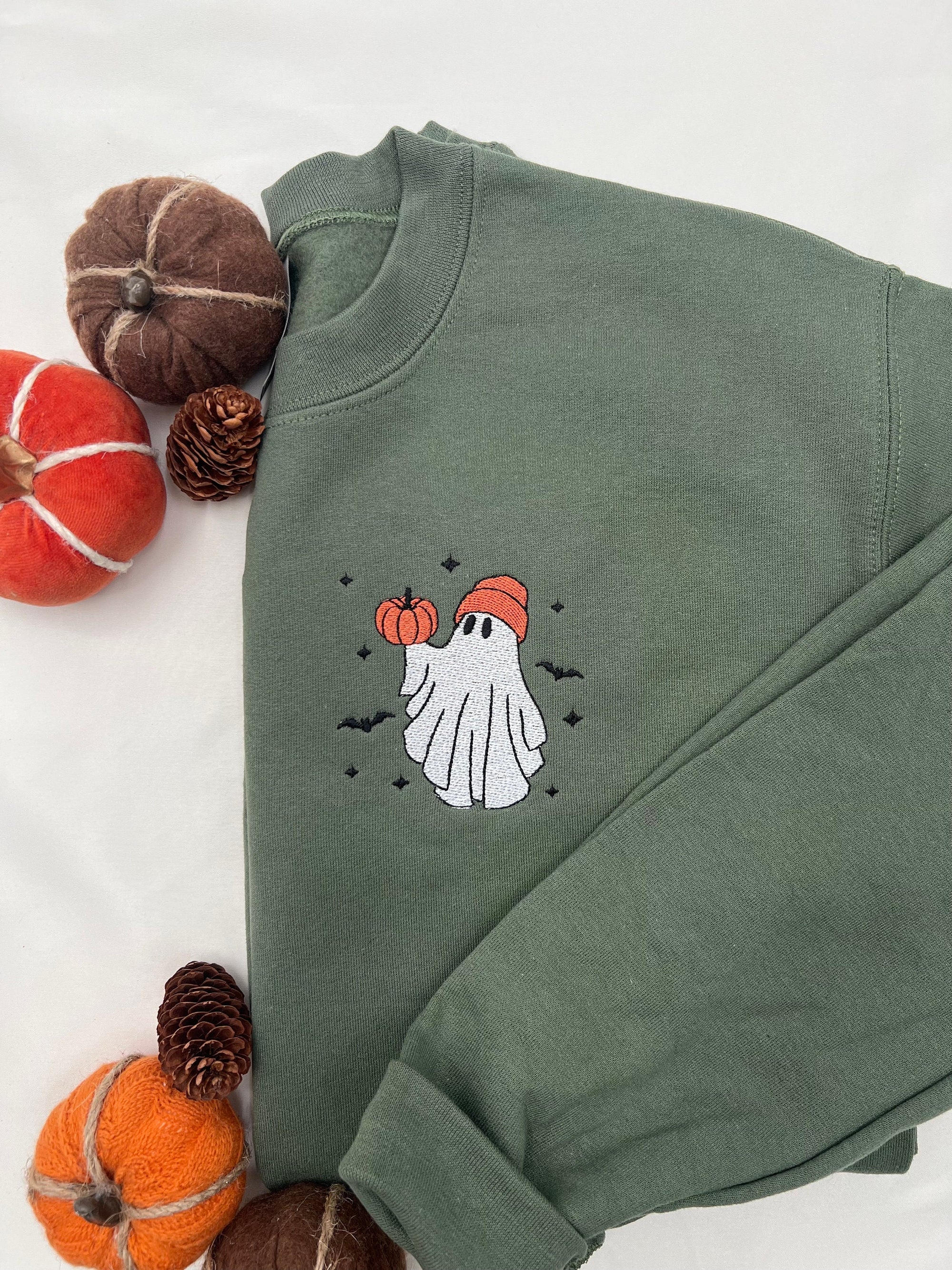 Pumpkin Ghost Embroidered Sweatshirt – Cozy Halloween Pullover