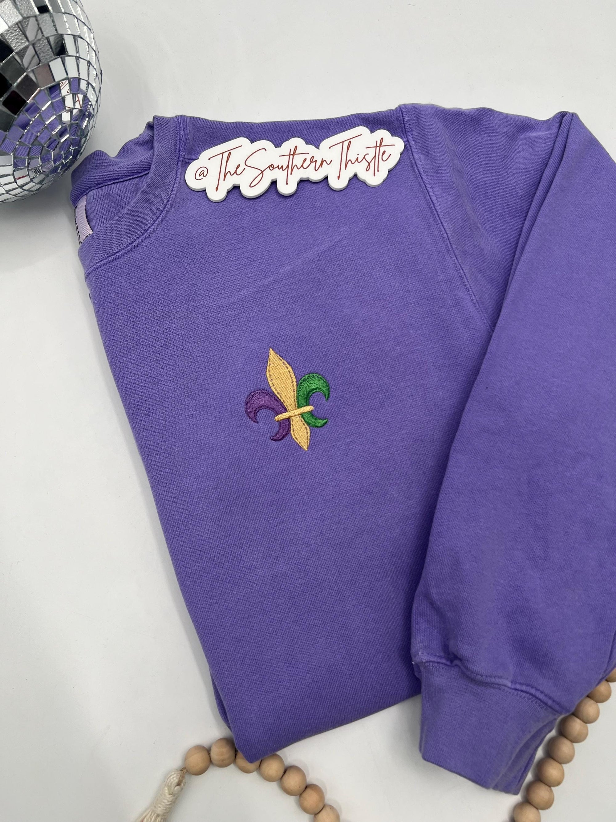 Mardi Gras Fleur-de-Lis Embroidered Sweatshirt – Festive New Orleans Crewneck