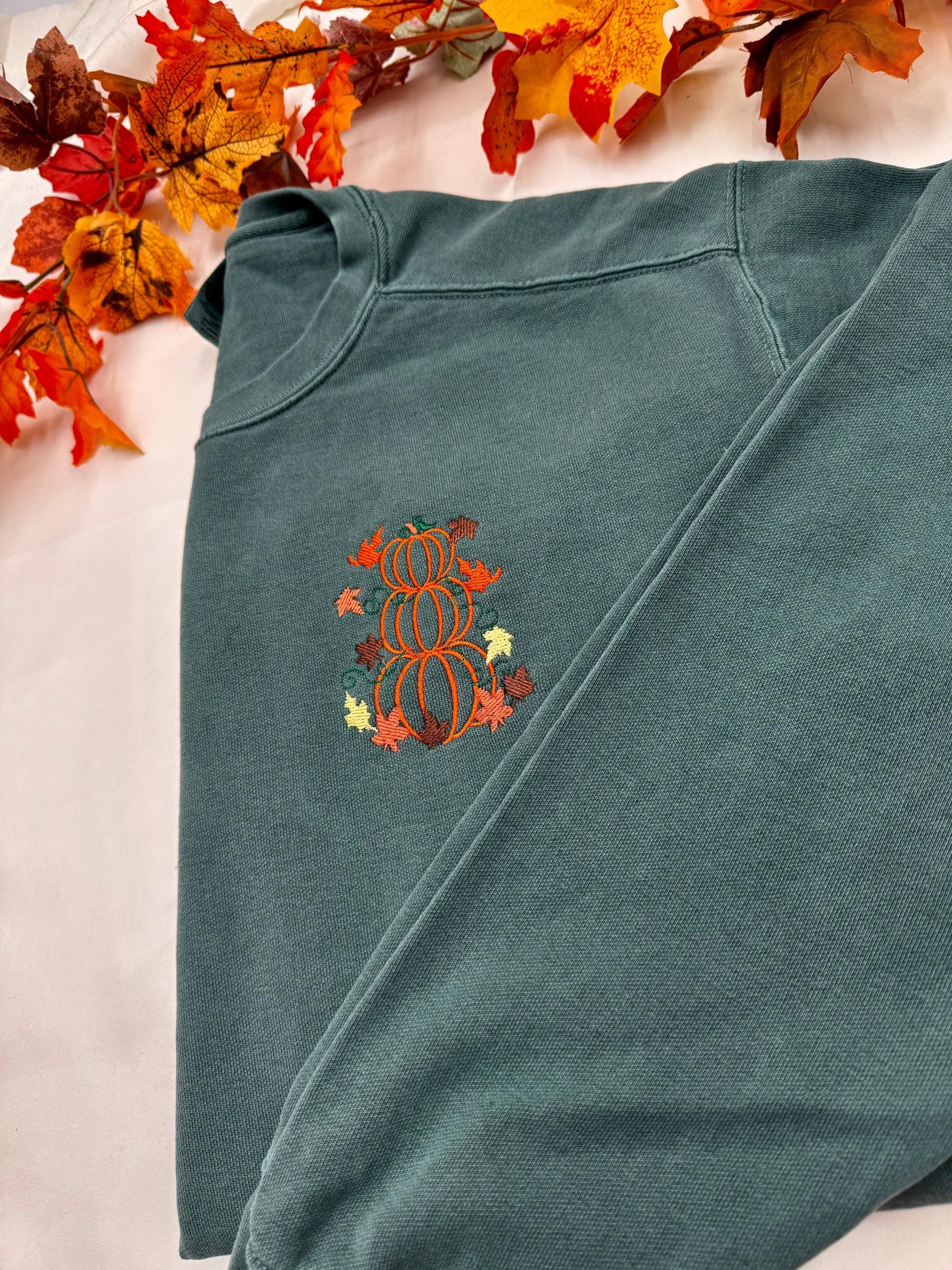 Stacked Pumpkin Embroidered Sweatshirt – Cozy Fall Crewneck
