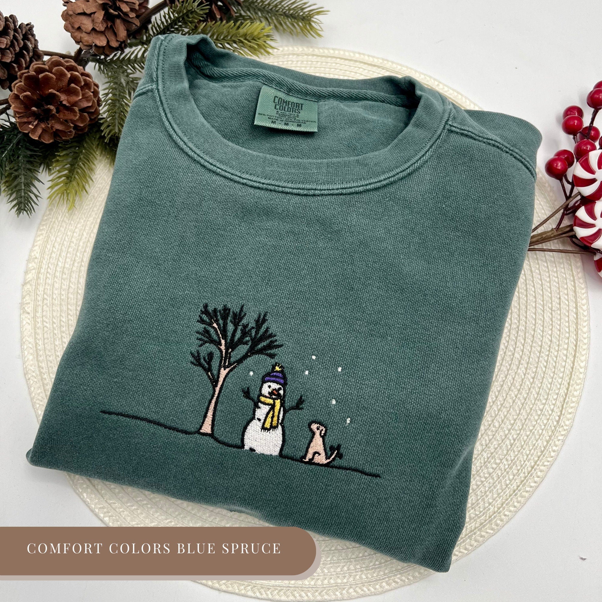 Embroidered Christmas Crewneck - Snowman T-Shirt - Vintage Snowman Graphic Tee - Snowman Sweatshirt - Christmas Sweater - Xmas Women Men