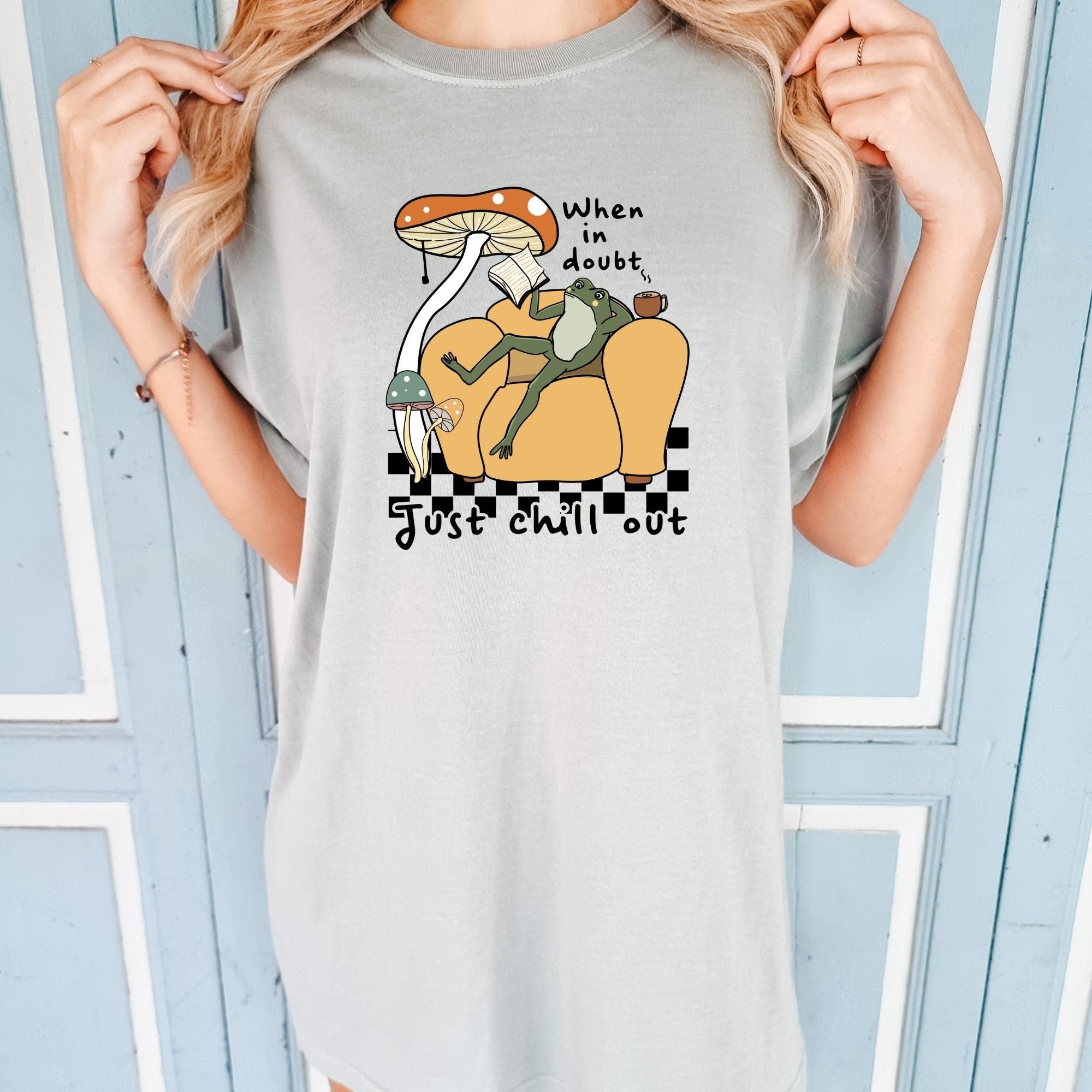 Comfort Colors Frog Lover Gift Shirt