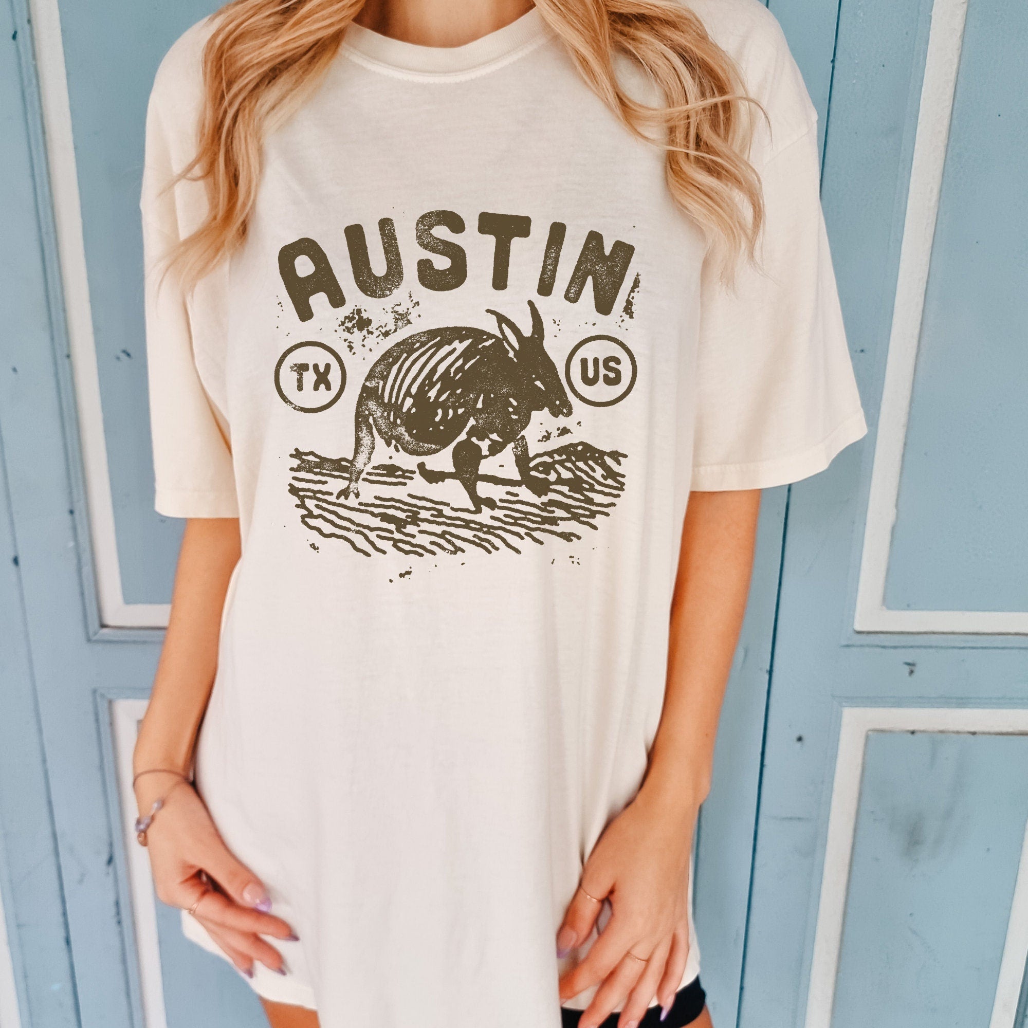 Comfort Colors Austin Armadillo Tee