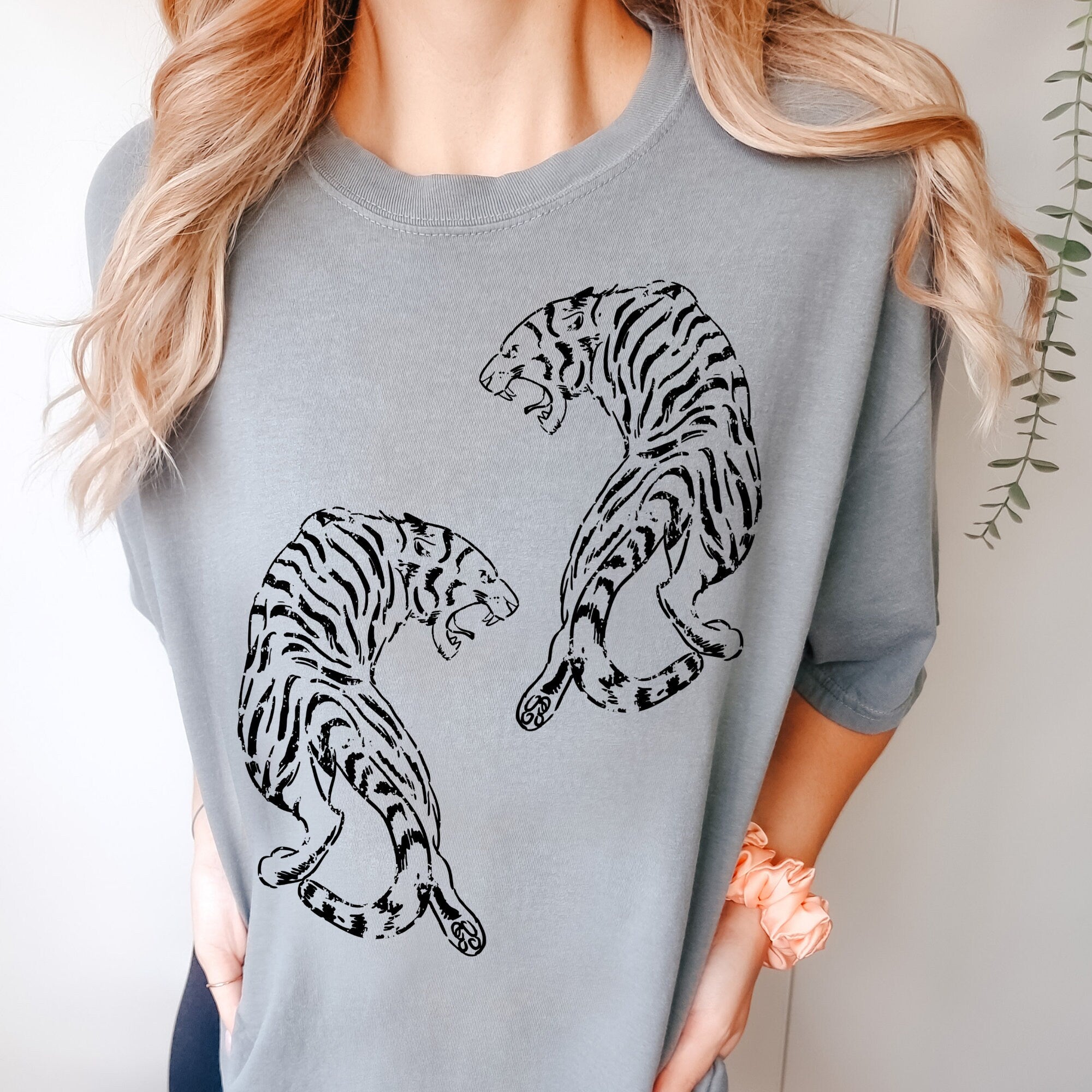 Comfort Colors Vintage Tiger Shirt