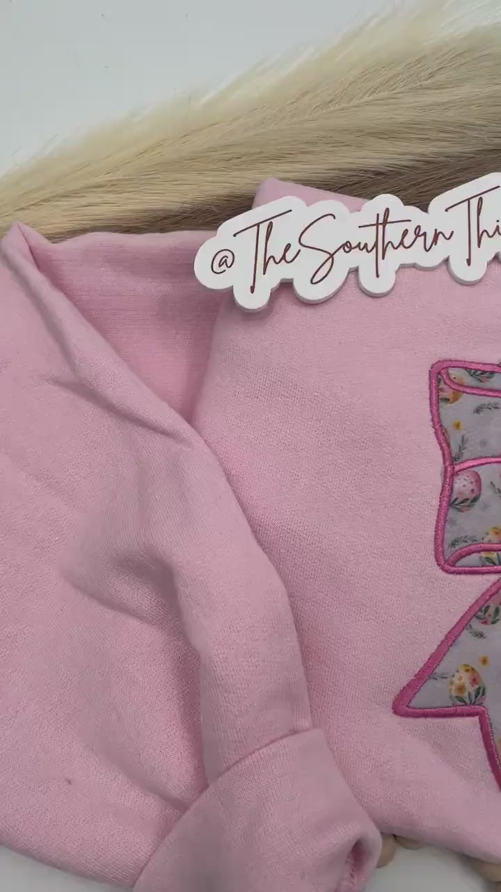 Embroidered Easter Bow Sweatshirt, Cute Bunny Pullover, Spring Floral Crewneck, Perfect Gift for Easter Celebrations, Perfect for Easter