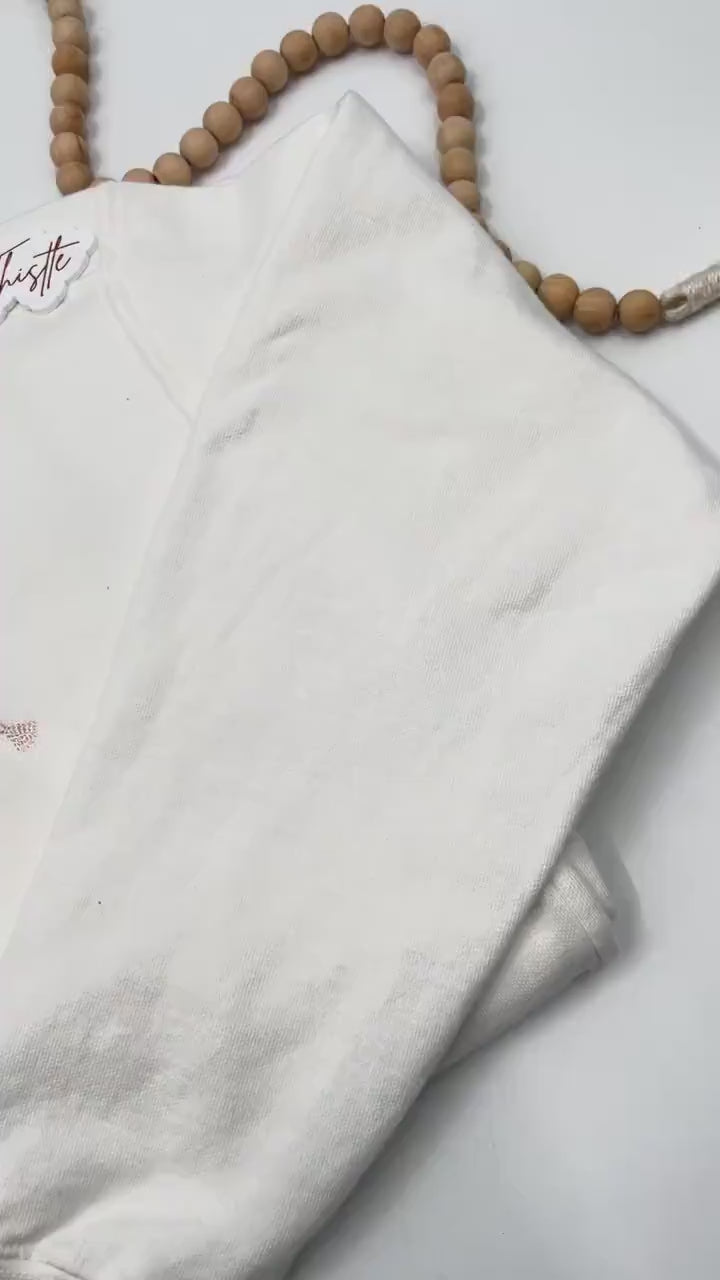 Vintage Easter Bow Embroidered Sweatshirt – Elegant Spring Crewneck