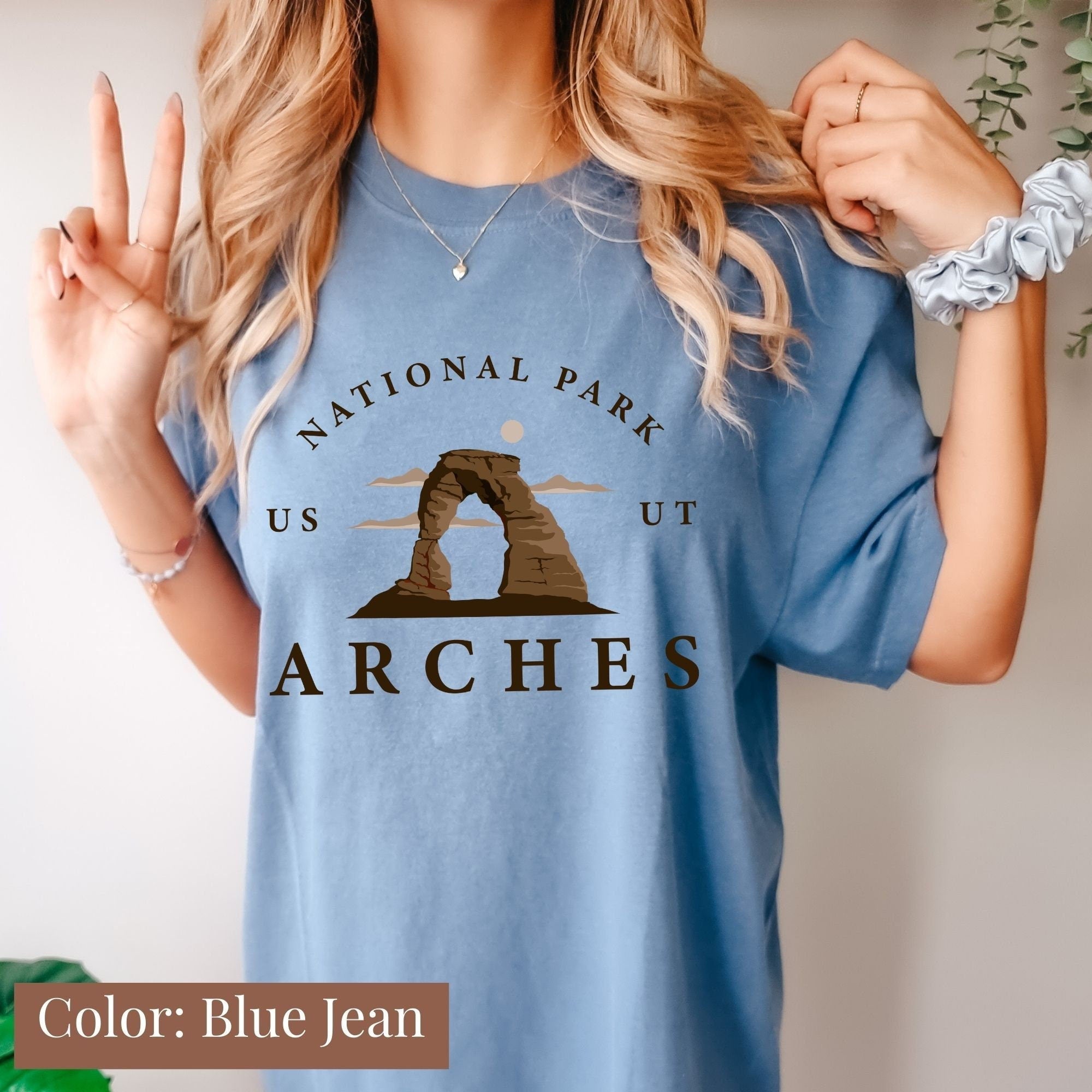 Stylish Arches Shirt Comfortable  Versatile for All Occasions