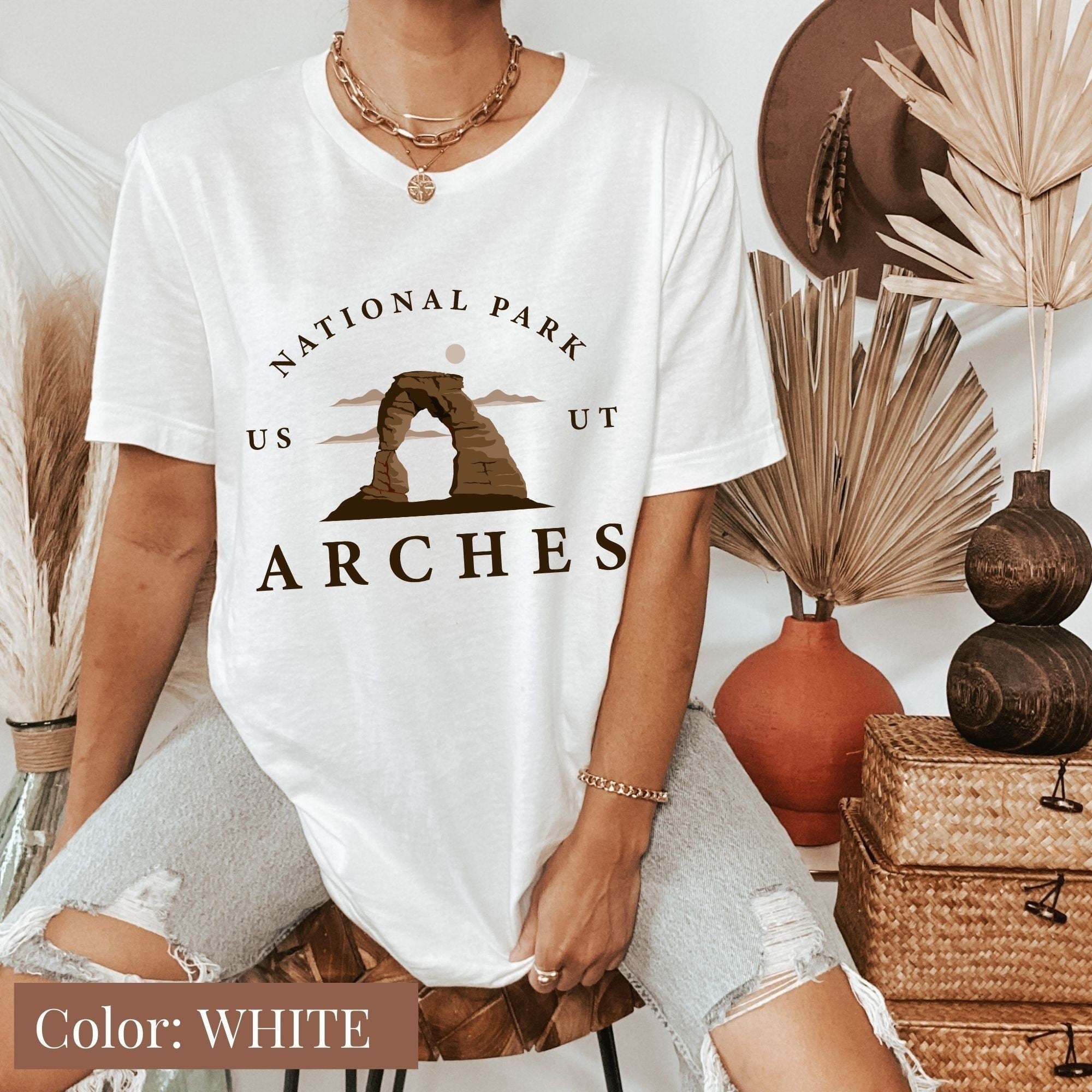 Stylish Arches Shirt Comfortable  Versatile for All Occasions