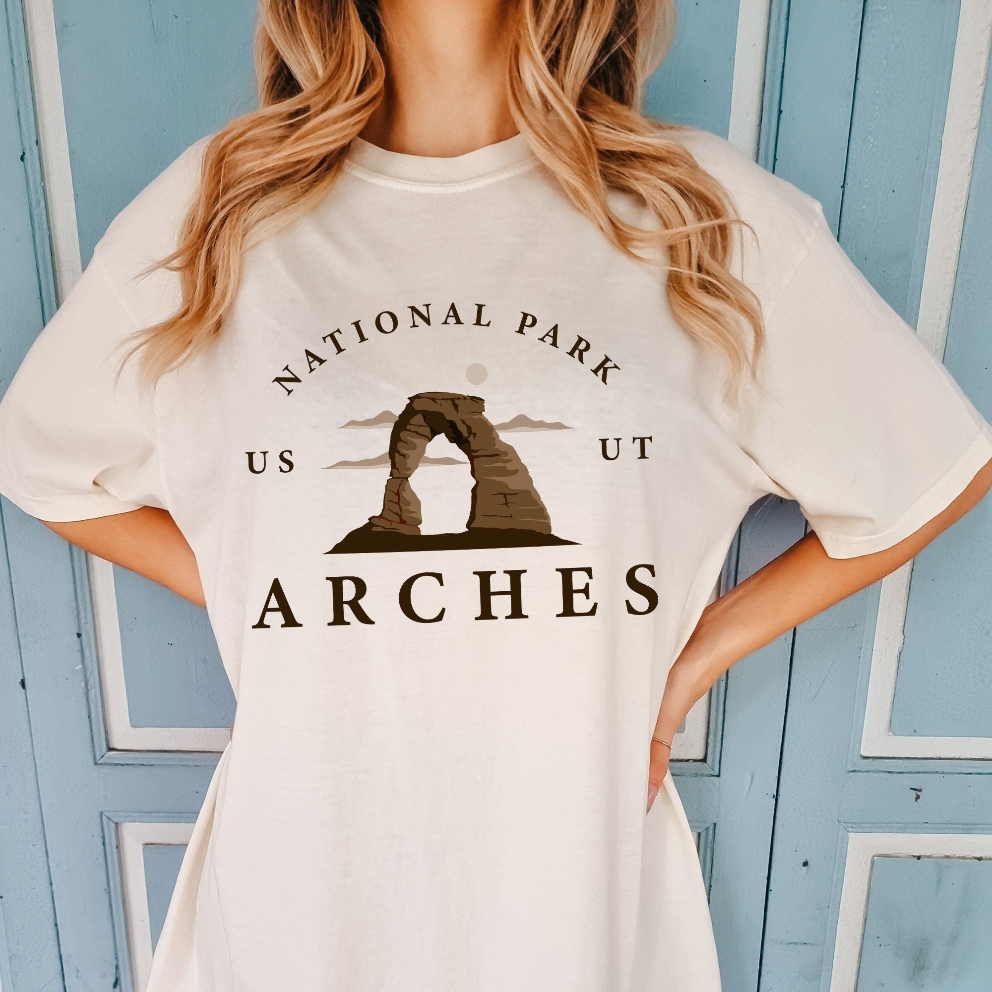 Stylish Arches Shirt Comfortable  Versatile for All Occasions