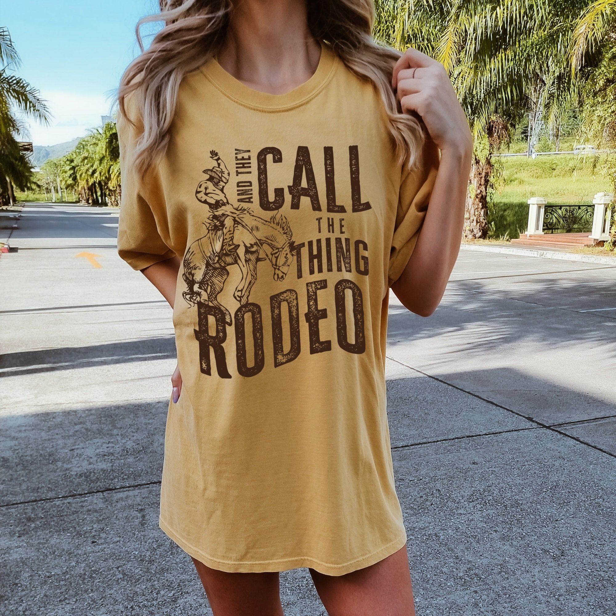 Western Style Rodeo Shirt - Classic Clothing for Cowboys and Cowgirls