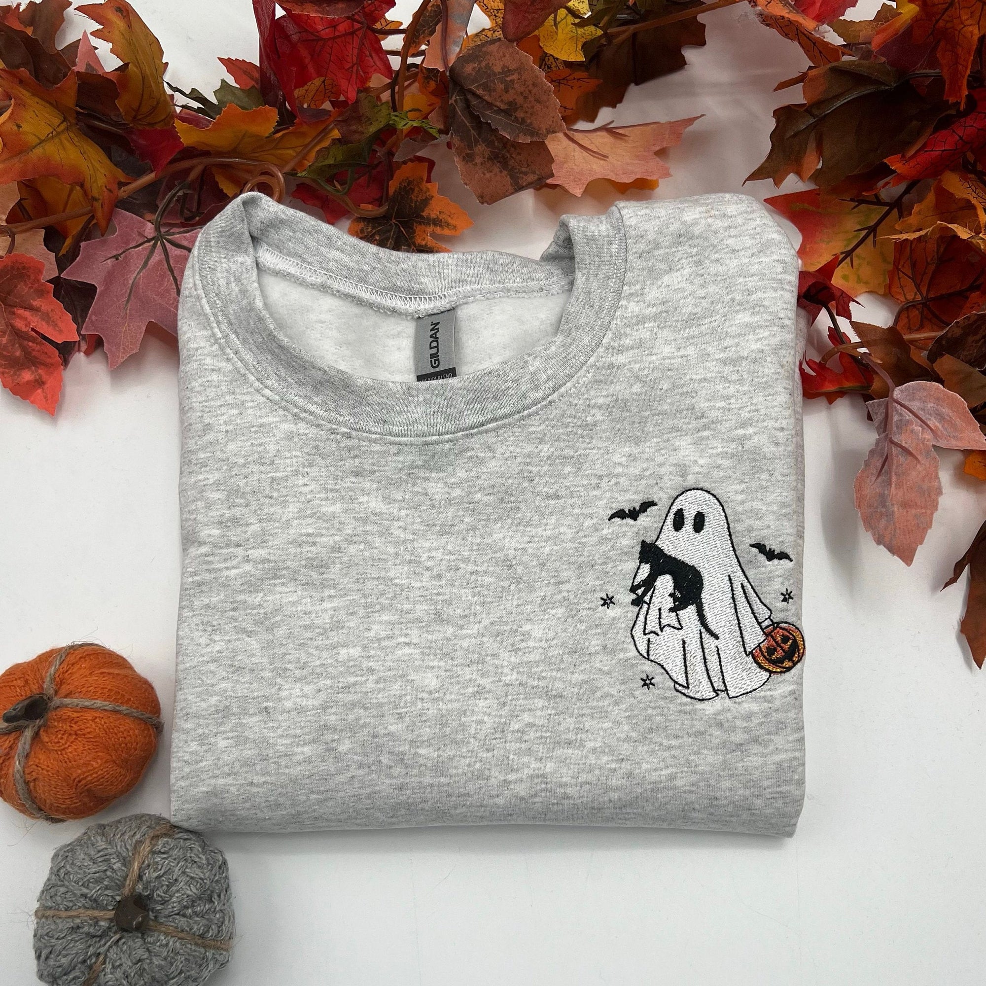 Halloween Ghost & Black Cat Embroidered Sweatshirt – Spooky Fall Aesthetic Crewneck